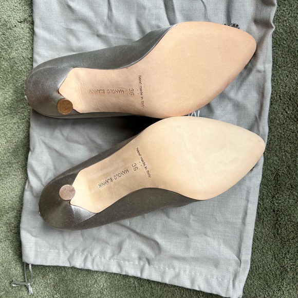 Sold! authentic classic Manolo Blahnik 105 Pearl grey Satin Pumps 36 - Picture 3 of 3
